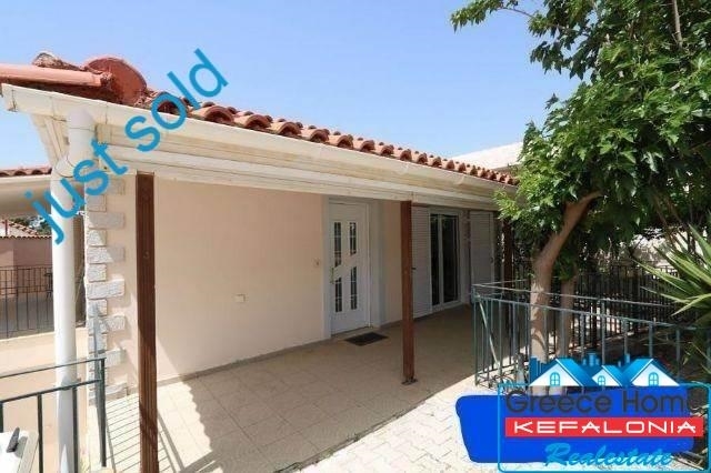 (For Sale) Residential Maisonette || Kefalonia/Leivatho - 215 Sq.m, 4 Bedrooms, 120.000€ 