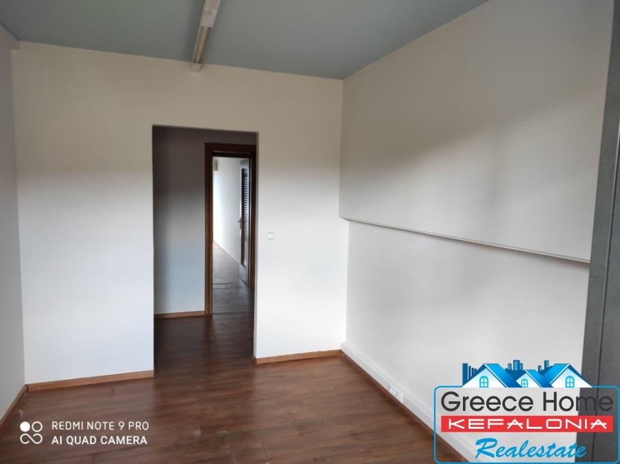 (For Rent) Commercial Office || Kefalonia/Argostoli - 26 Sq.m, 400€ 